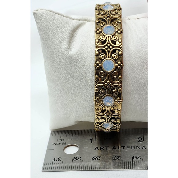 Lia Sophia Antiqued Matte Gold Stretch Bracelet "Nightshade" Cut Crystals - Picture 8 of 8